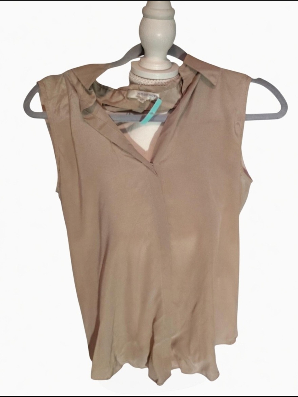 Lavender Brown 100% Silk Sleeveless Collared V-Neck Top - Beige Xs
